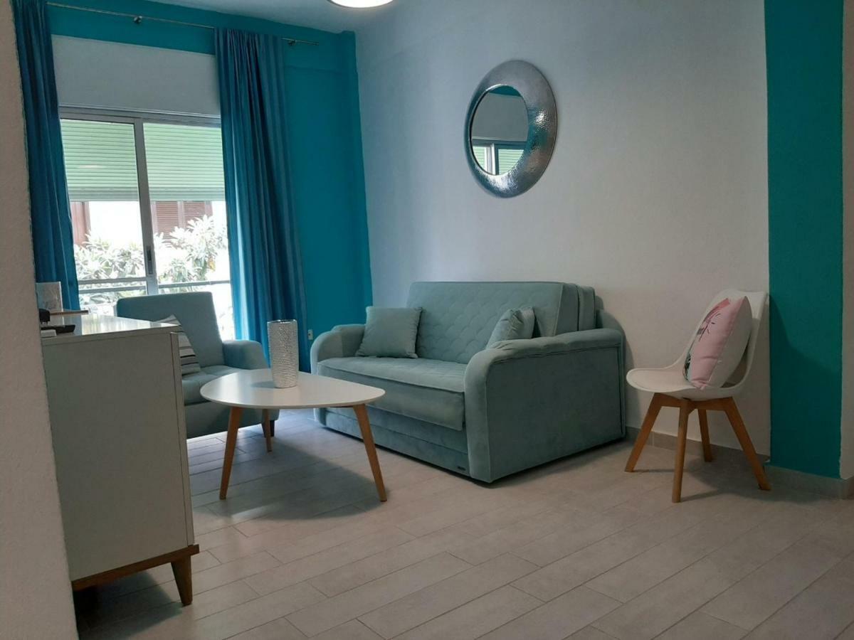 Gala Apartment Nea Poteidaia Exteriör bild
