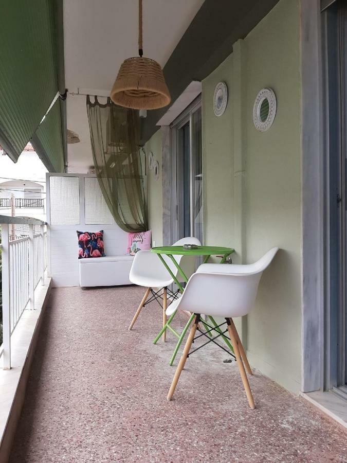 Gala Apartment Nea Poteidaia Exteriör bild